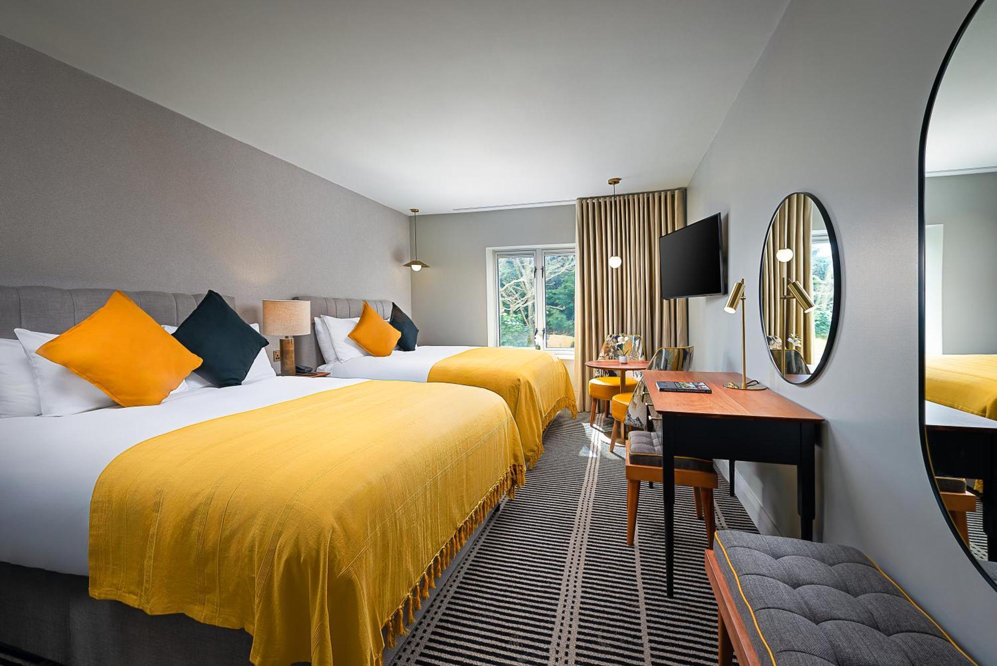 The Parkavon Hotel Килларни Экстерьер фото
