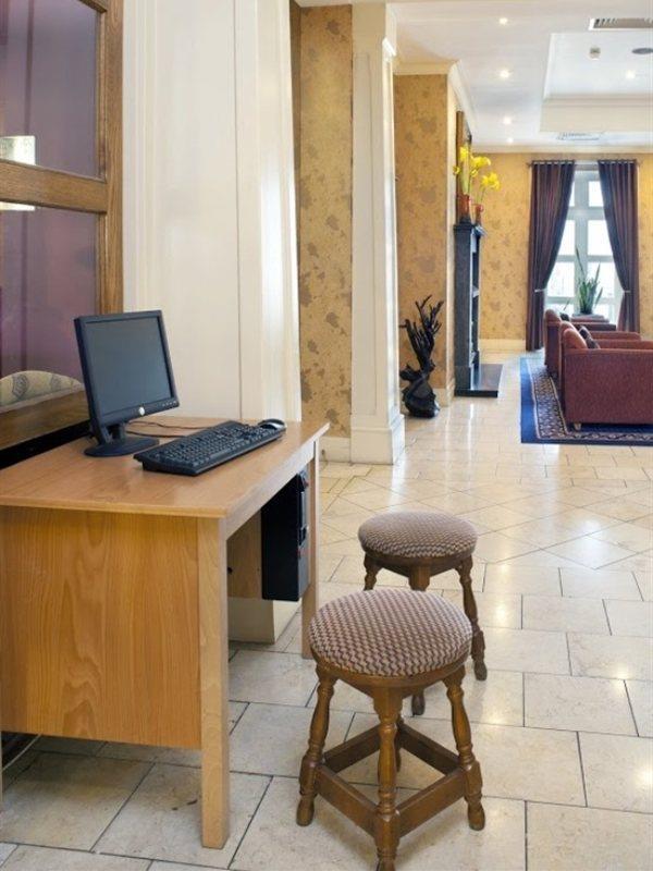 The Parkavon Hotel Килларни Экстерьер фото