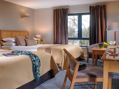 The Parkavon Hotel Килларни Экстерьер фото